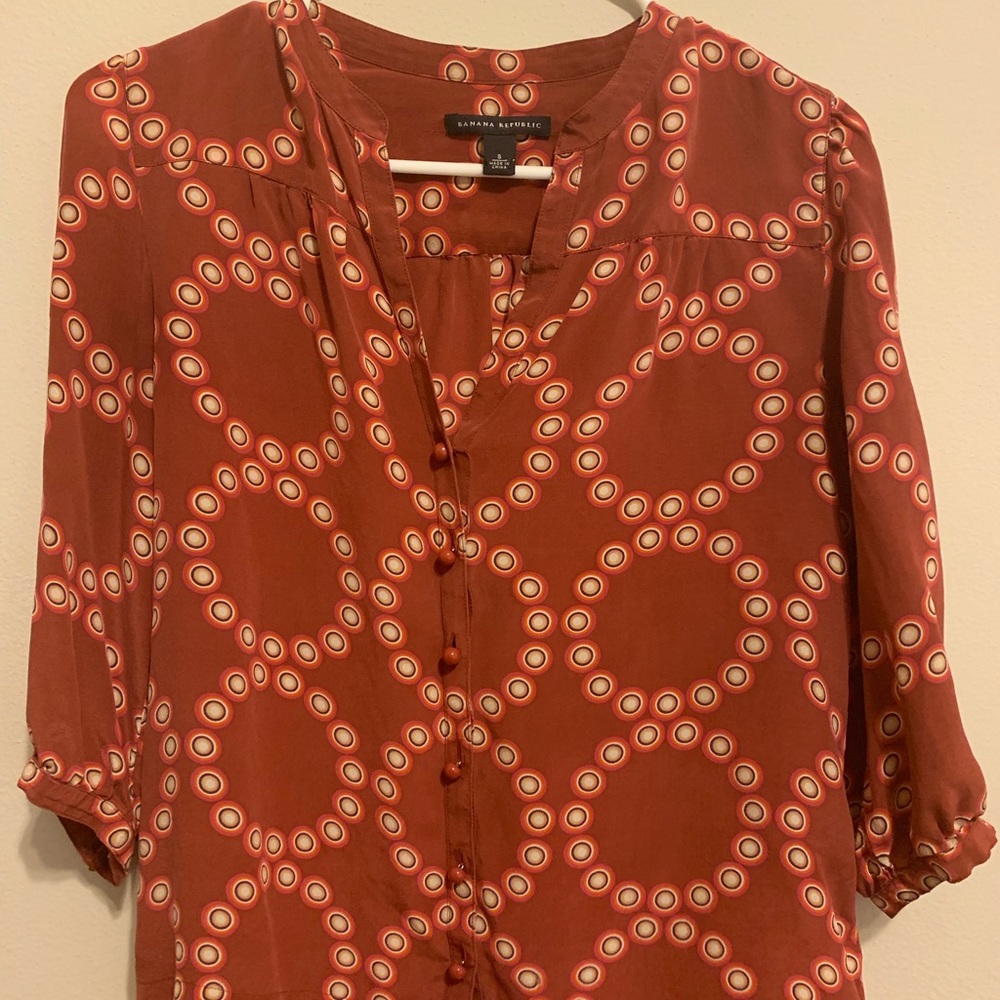 Women’s Banana Republic button down blouse